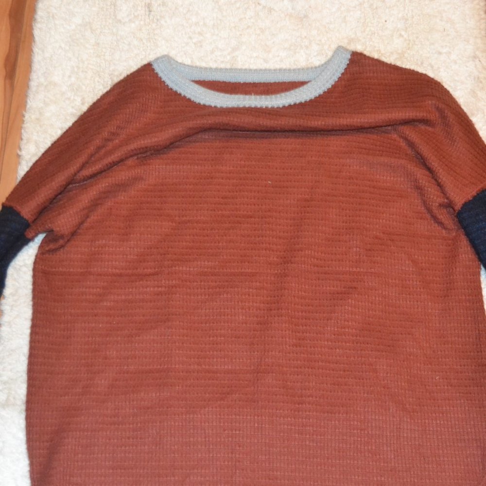 Waffle Weave Shirt. Size XS, but will fit bigger! NWOT - Picture 2 of 4